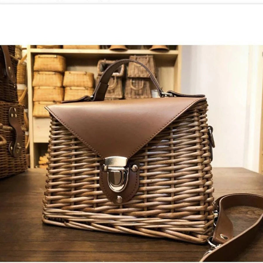 Rattan hollowed handbag