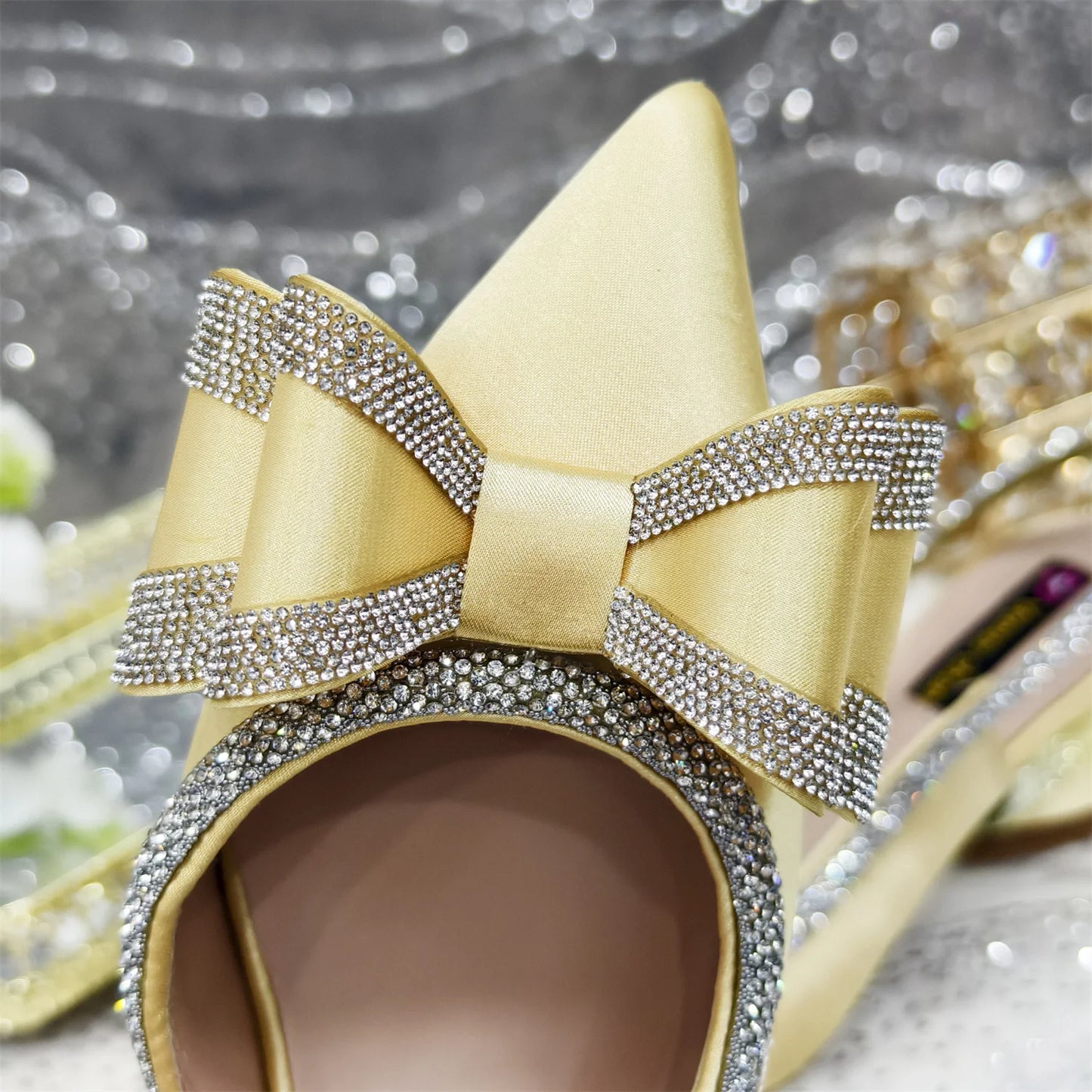 Venus Chan 2025 American Fashion Wonem Shoes And Bags for Party Rhinestone Bow Pointed-Toe Women's High Heels Wedding Shoes